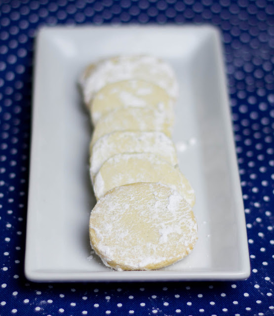 Rezept für Vanilla Meltaways - mürbe Vanilleplätzchen zu Weihnachten Vanilleplätzchen zu Weihnachten