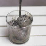 Rezept für schwarzes Sesam-Eis | moeyskitchen.com
