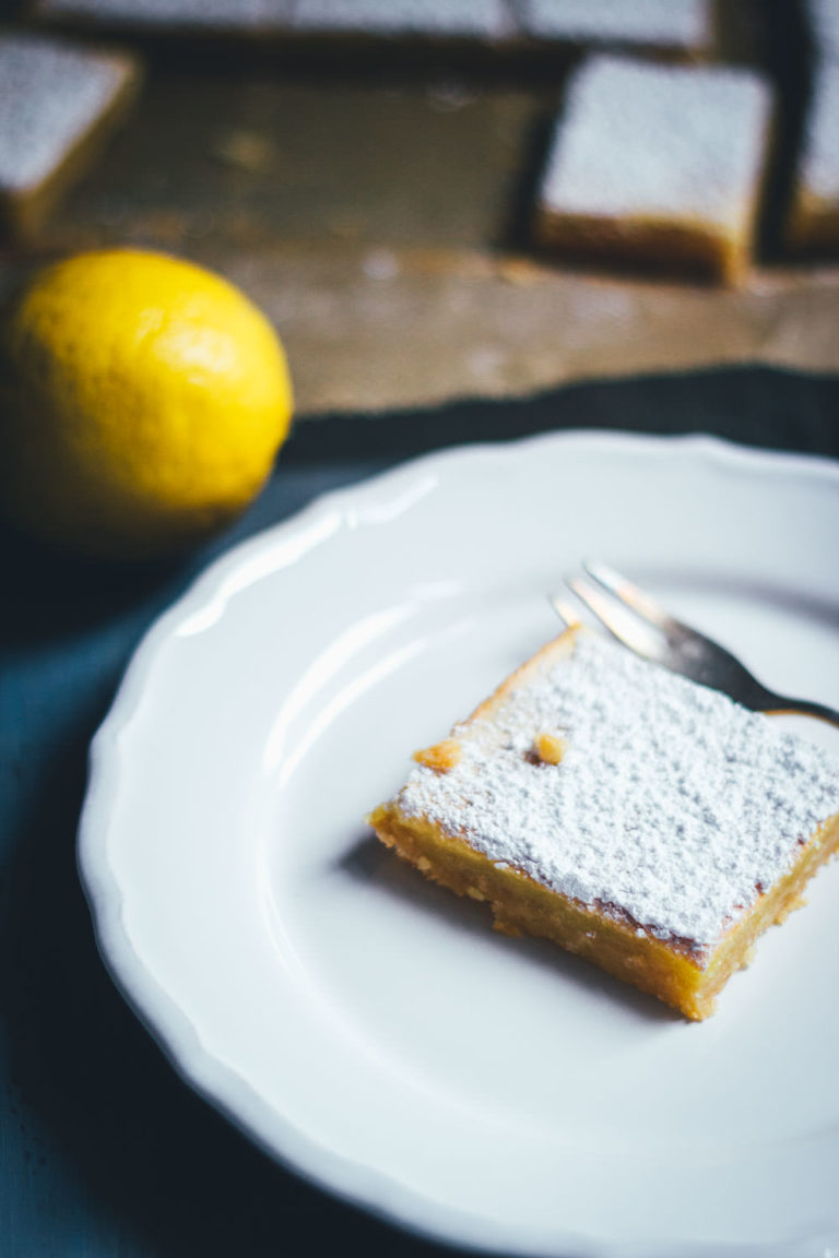 Lemon Square Bars – saftige Zitronenschnitten - moey&amp;#39;s kitchen foodblog