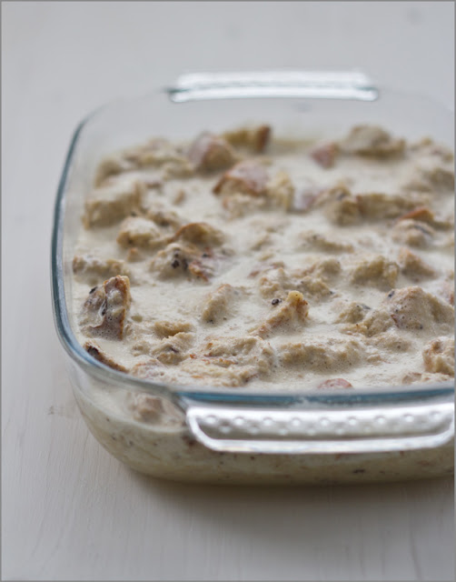 Rezept für das perfekte Sonntagsfrühstück: Brotpudding aus dem Ofen mit warmer Vanillesauce Rezept für das perfekte Sonntagsfrühstück: Brotpudding aus dem Ofen mit warmer Vanillesauce