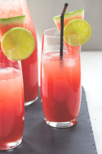 Rezept für Wassermelonen-Limo | selbstgemachte Limonade als Sommerdrink | moeyskitchen.com