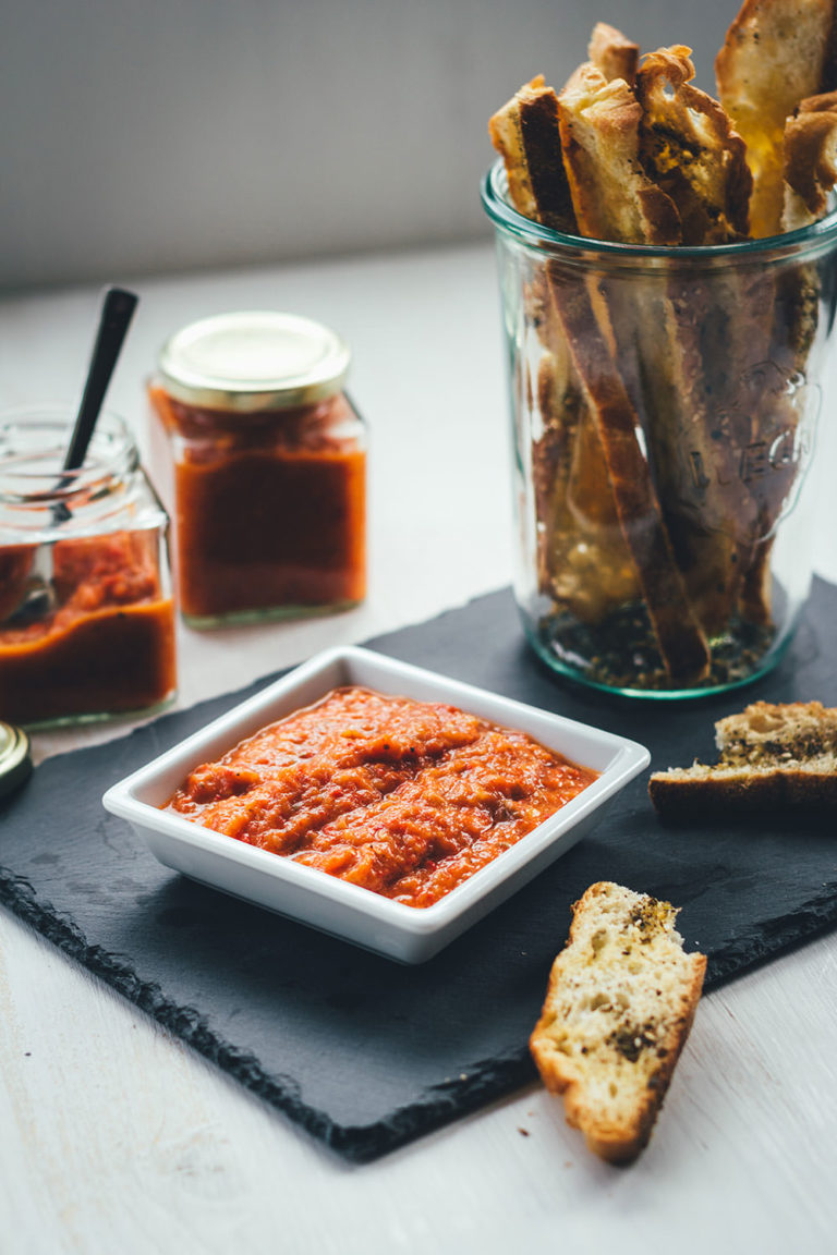 Selbst gemachter Ajvar - moey&amp;#39;s kitchen foodblog