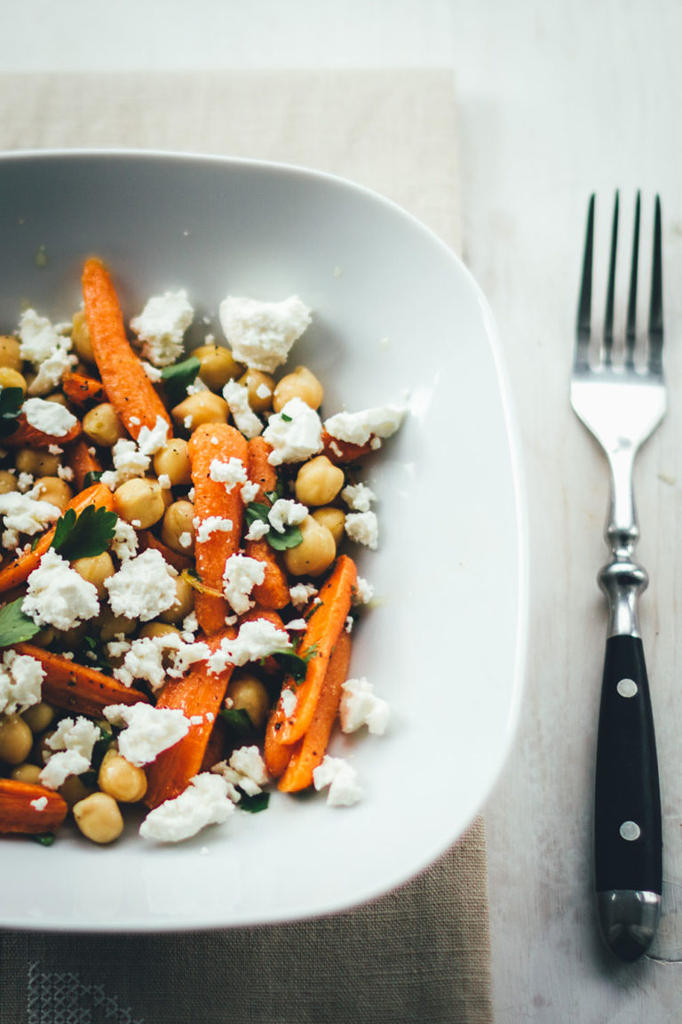 Kichererbsen-Salat mit Möhren und Feta - moey&amp;#39;s kitchen foodblog