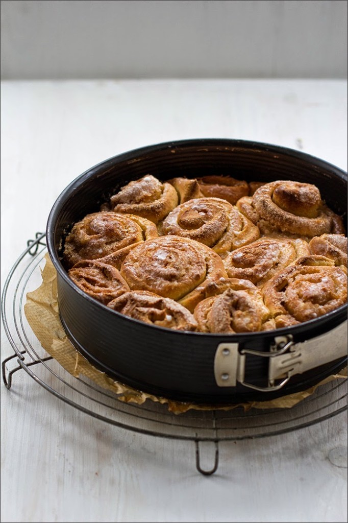 Zimtschneckenauflauf: Zimtschnecken als Zimtschneckenkuchen gebacken Zimtschneckenauflauf in einer Springform