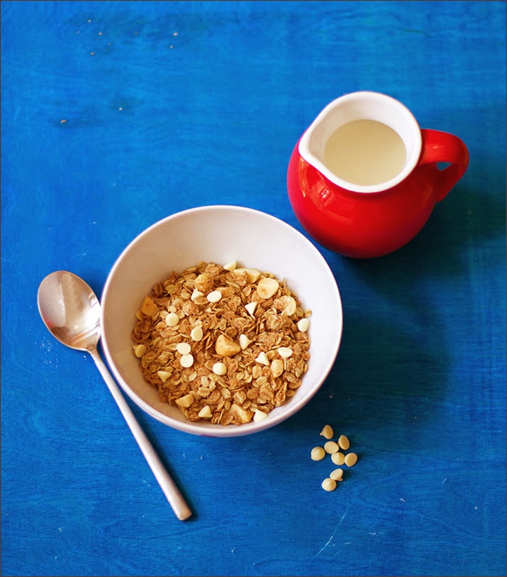 Macadamia-weiße Schokolade-Granola, Knuspermüsli zum Wochenendfrühstück