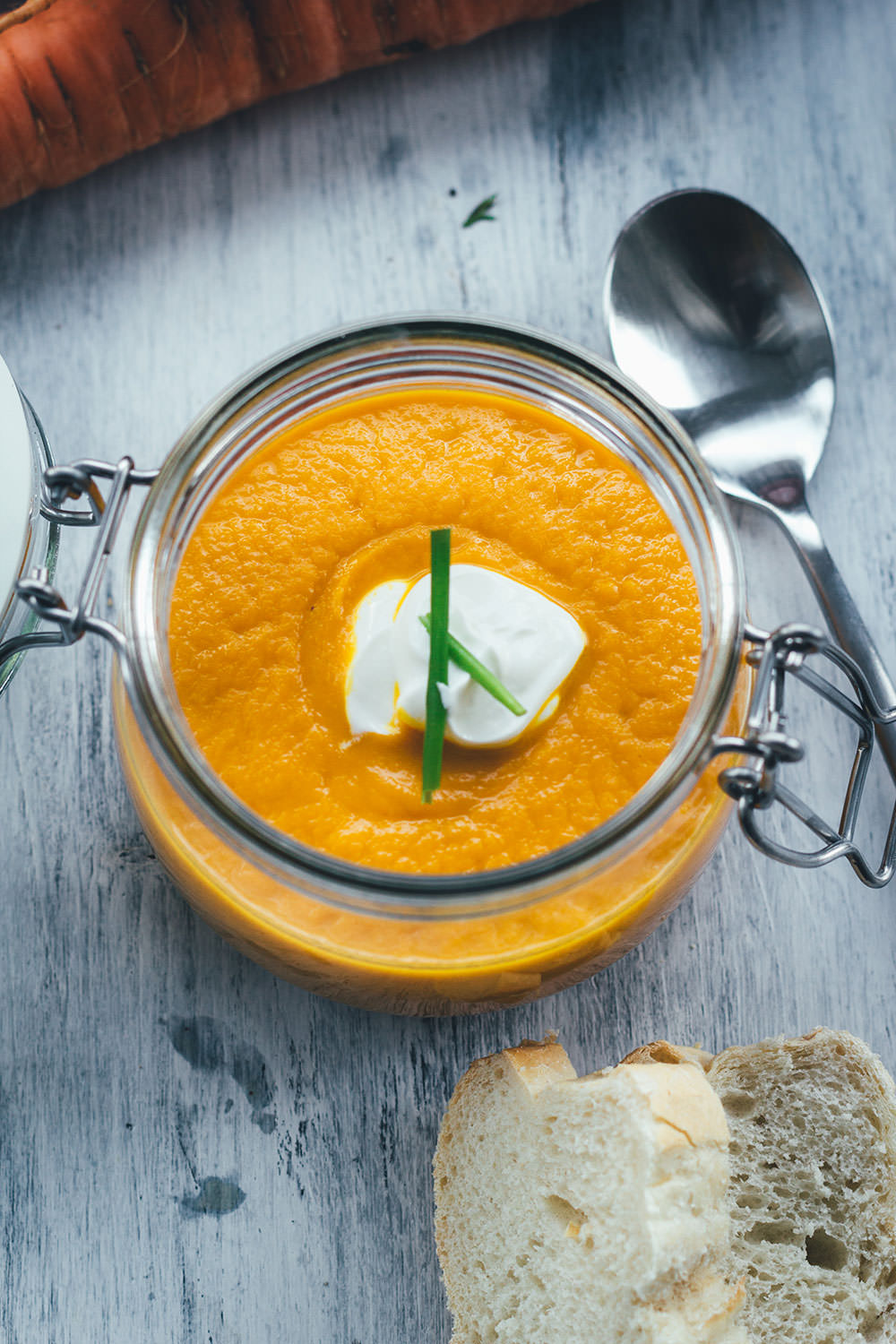 Möhrensuppe mit gerösteten Möhren, Karottensaft und Ingwer - moey&amp;#39;s ...