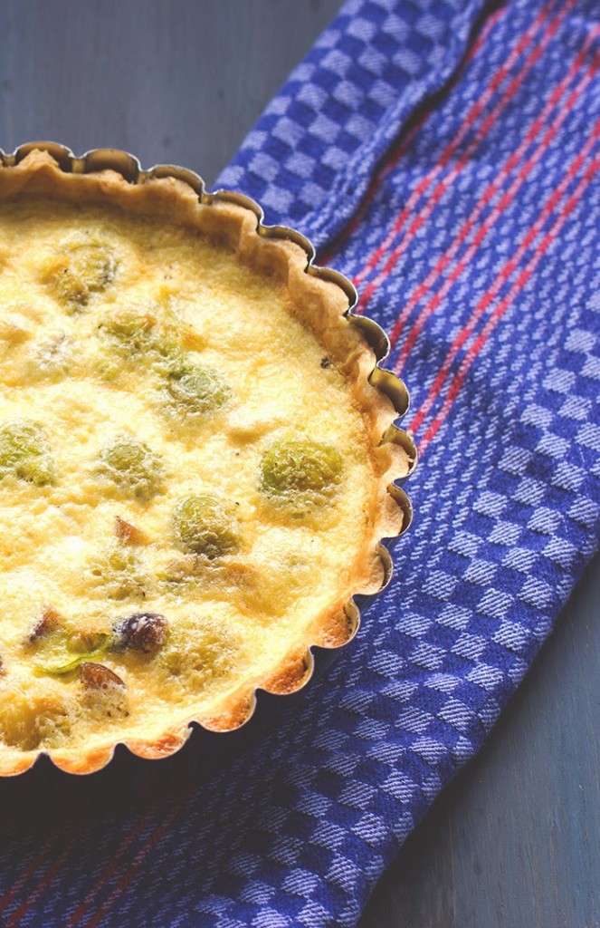 Quiche mit Rosenkohl, Maronen und Blitz-Mürbeteig