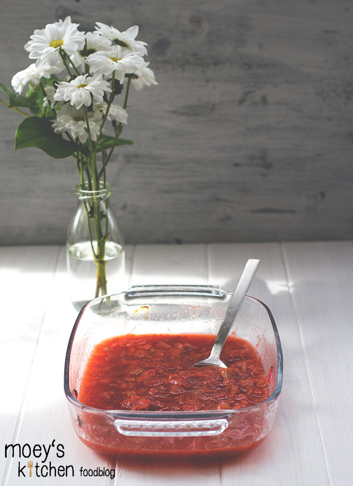 #7xregional mit REWE Regional - Gedanken zu regionalen Produkten und leckere regionale Rezepte Ofengeröstete Erdbeeren und Rhabarber aus der Region #7xregional mit REWE Regional