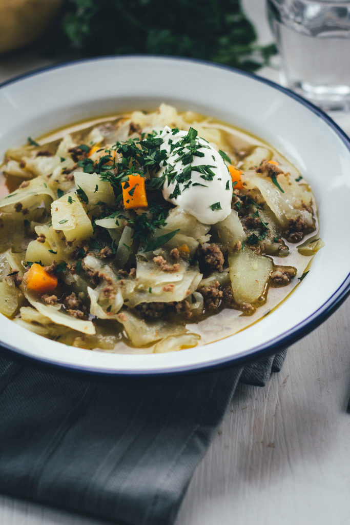 Weißkohl-Lamm-Eintopf mit Kartoffeln und Möhren - moey&amp;#39;s kitchen foodblog