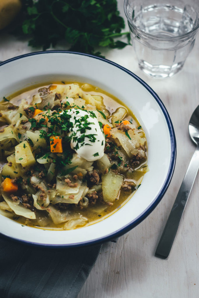 Weißkohl-Lamm-Eintopf mit Kartoffeln und Möhren - moey&amp;#39;s kitchen foodblog