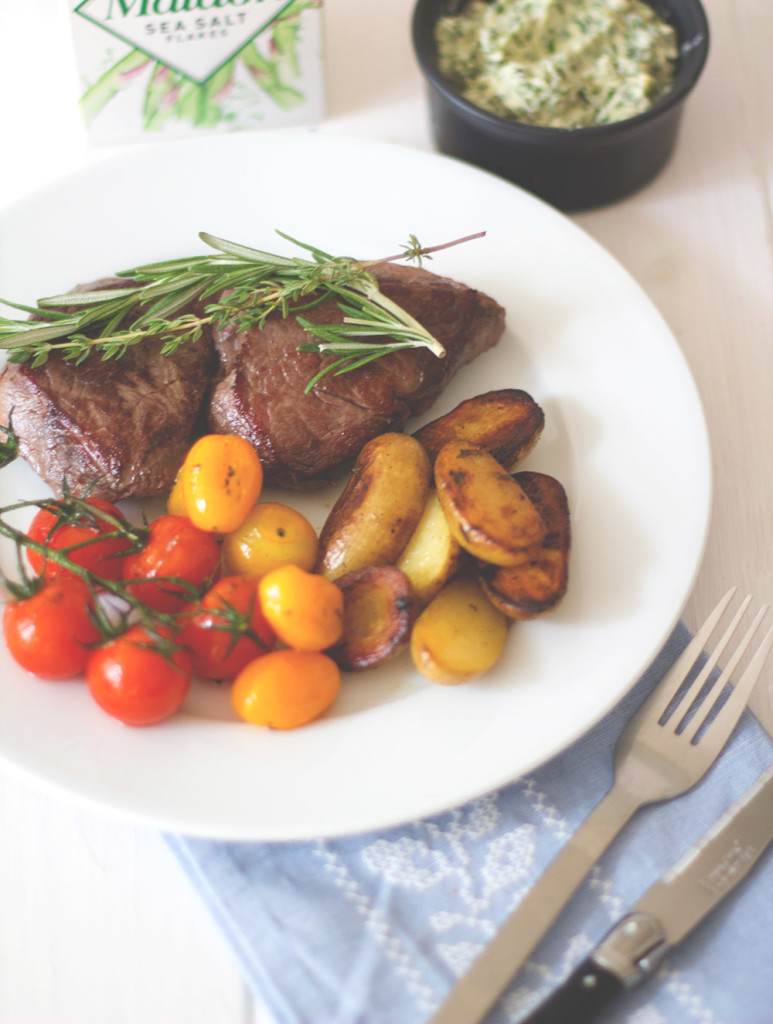 Sous-vide für zu Hause - mit Produktvorstellung von Klarstein für Vakuumierer und Thermalisierer (Sous-vide-Garer) und Rezept für Rindersteaks mit knusprigen Kartoffeln