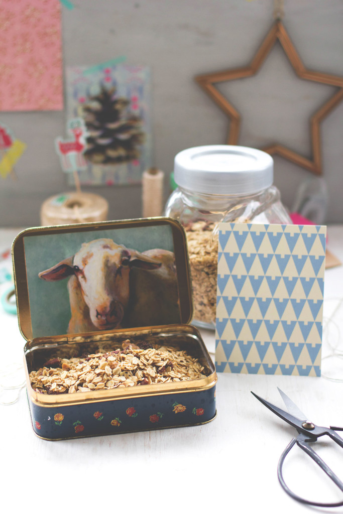 Weihnachten 2015: Rezept für Geschenk aus der Küche - Weihnachtsmüsli aka X-mas Granola und Verpackungstipps Weihnachten 2015: Rezept für Geschenk aus der Küche - Weihnachtsmüsli aka X-mas Granola und Verpackungstipps
