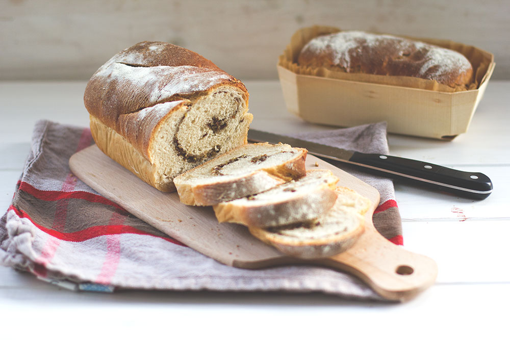 Kastenweißbrot mit Saaten-Swirl (Swirl Toast)