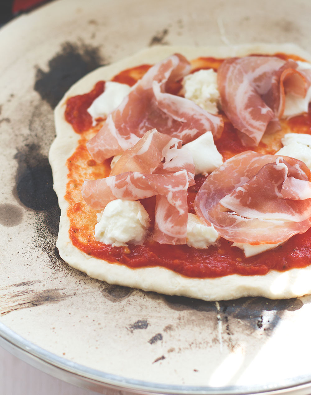 Homemade Pizza mit dem Pizzaofen GFerrari - Pizzabäcker ohne Backofen