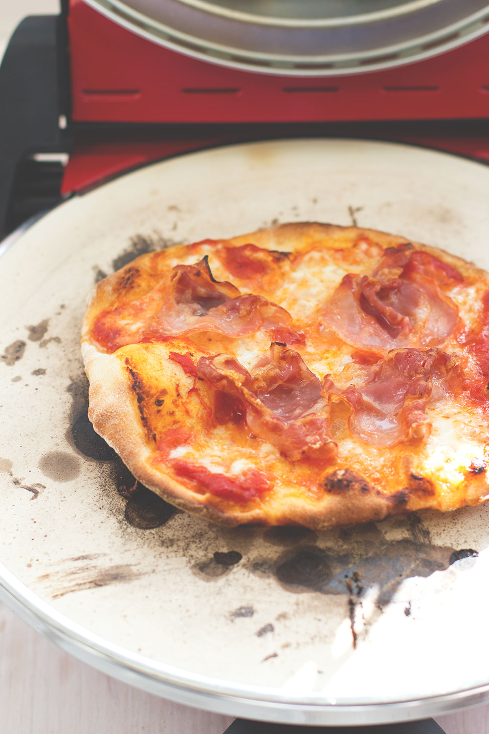 Homemade Pizza mit dem Pizzaofen GFerrari - Pizzabäcker ohne Backofen