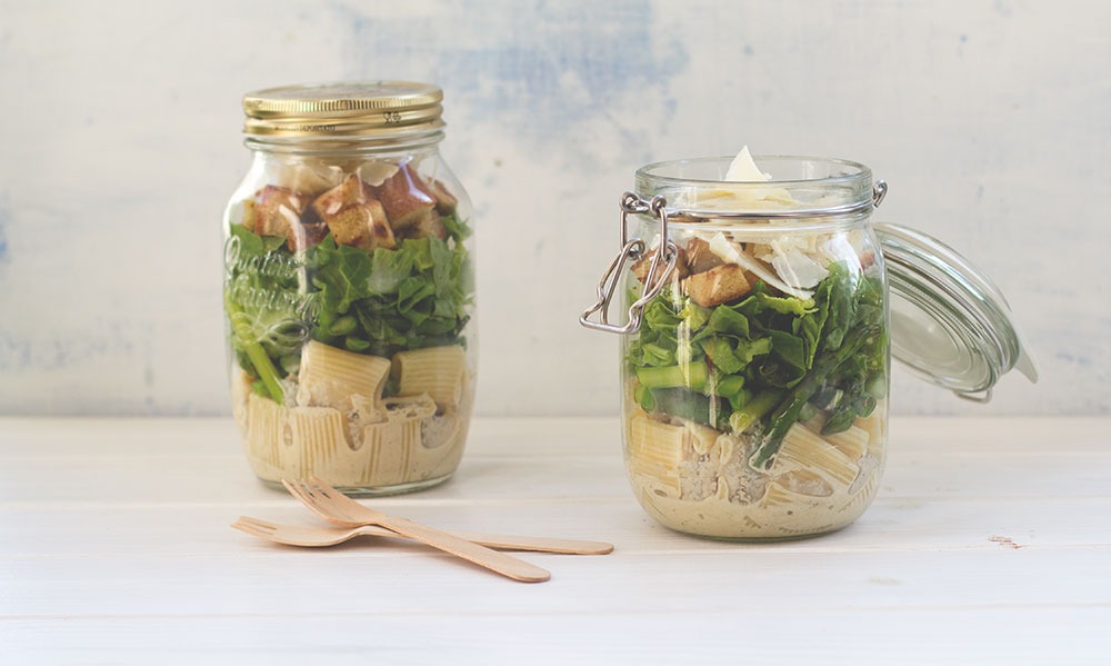 Caesar Pasta Spargel Salat im Glas - Rezept mit und ohne Thermomix
