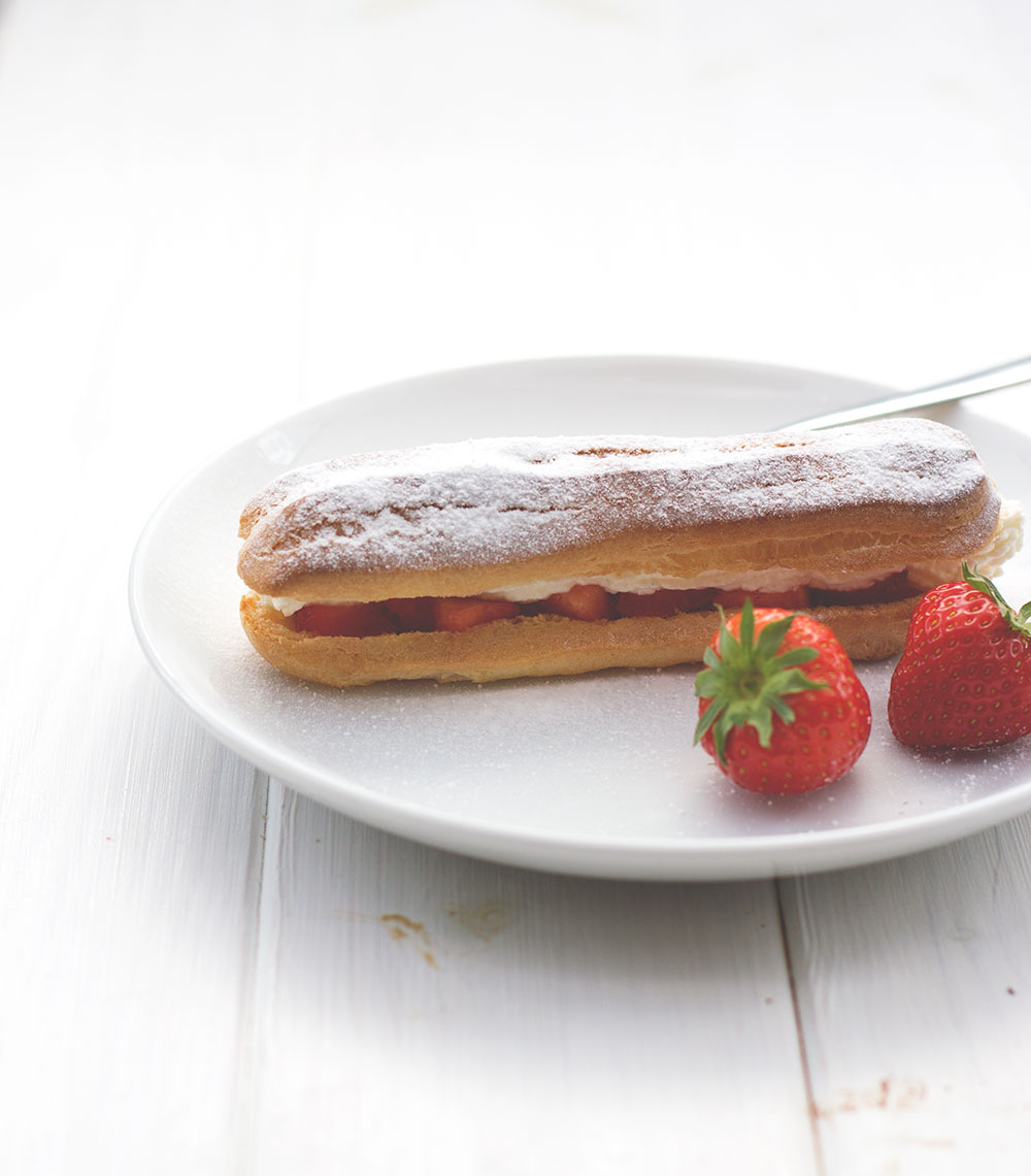 Rezept für Brandteig aus dem Thermomix und Eclairs mit Erdbeeren und Mascarpone-Sahne
