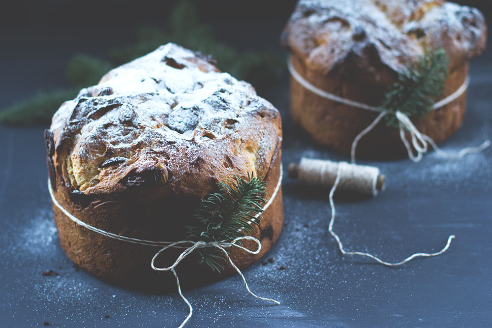 Rezept für leckeren Schokoladen-Pistazien-Panettone - Panettone ohne Trockenfrüchte von moeyskitchen.com