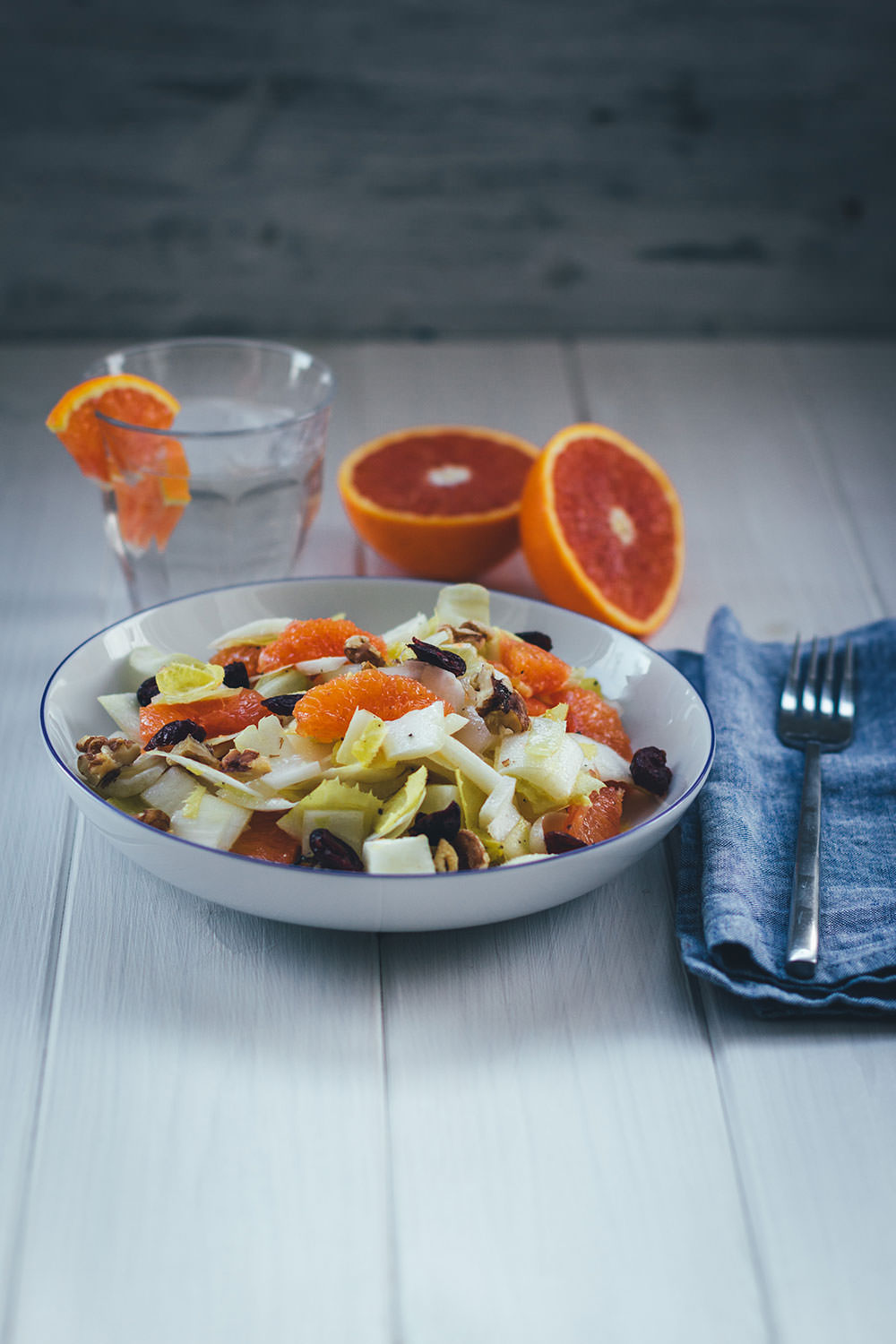 Rezept für leckeren Wintersalat: Chicorée-Orangen-Salat | moeyskitchen.com #salat #winter #wintersalat #winterrezepte #rezepte #foodblogger #chicoree #orangen