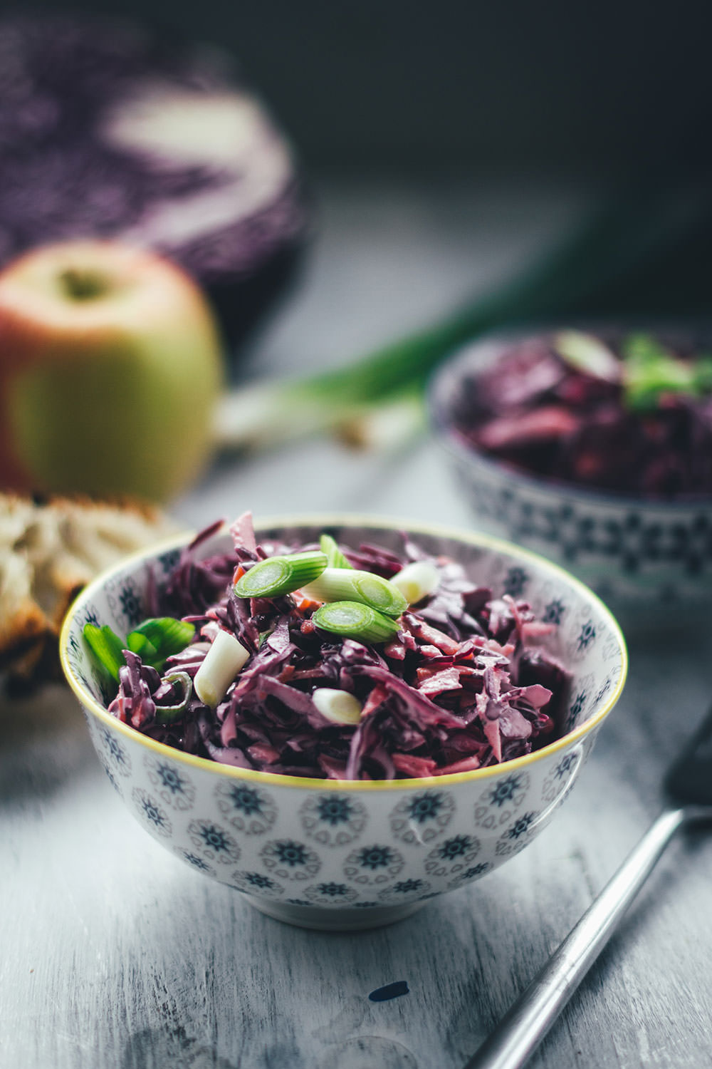 Rezept für cremigen Rotkohl Cole Slaw | moeyskitchen.com #coleslaw #rotkohlcoleslaw #rotkohl #wintergemüse #winter #salat #rezepte #foodblog