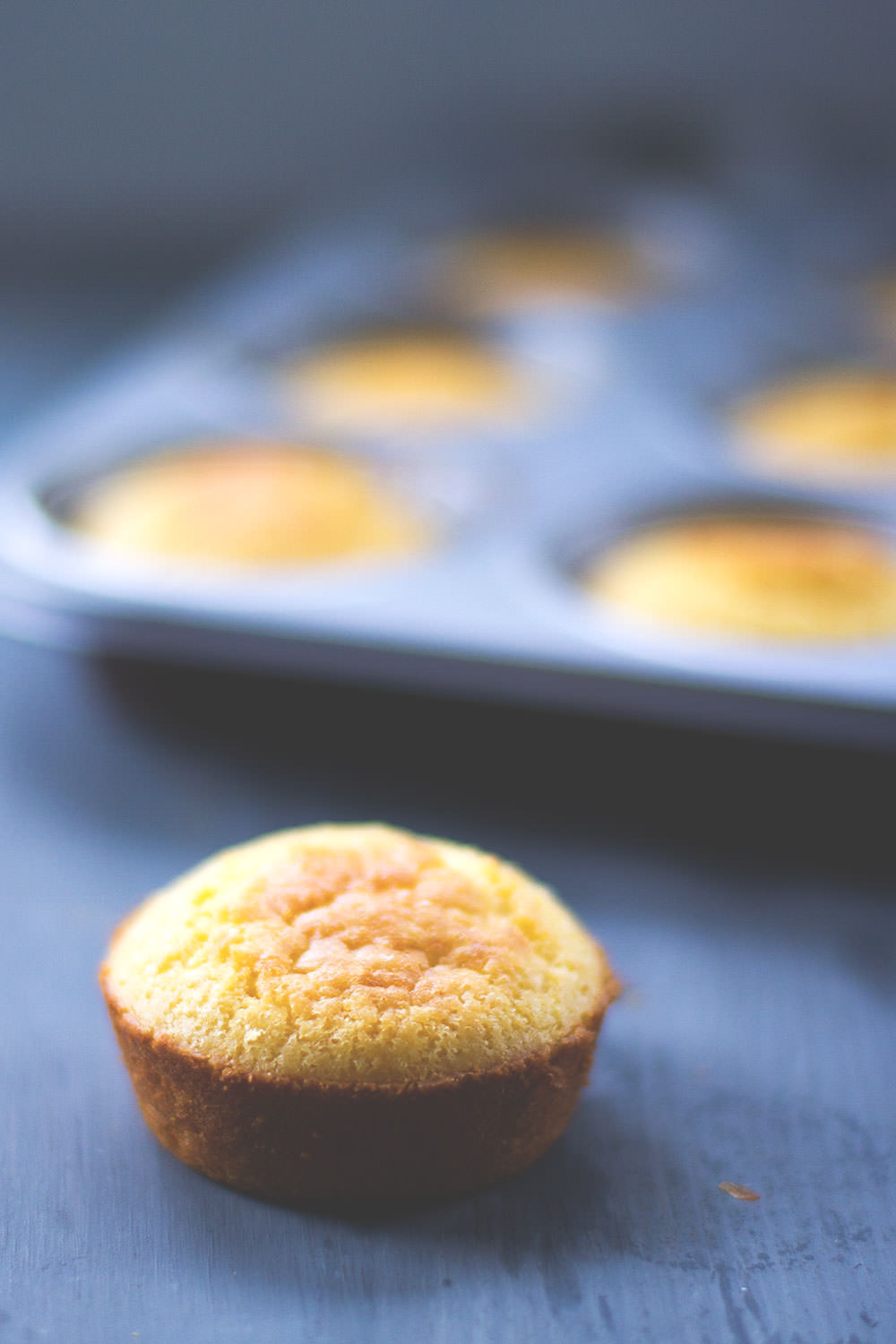 Rezept für leckere Corn Muffins - herzhafte Maismehl-Muffins als Beilage zum Dinner