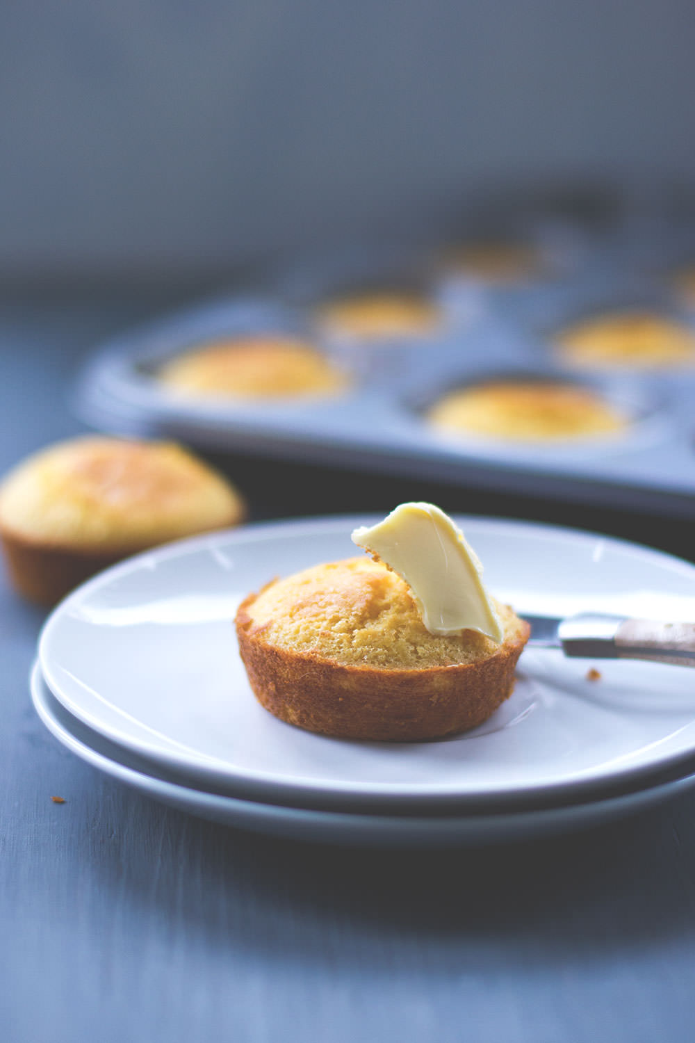 Rezept für leckere Corn Muffins - herzhafte Maismehl-Muffins als Beilage zum Dinner