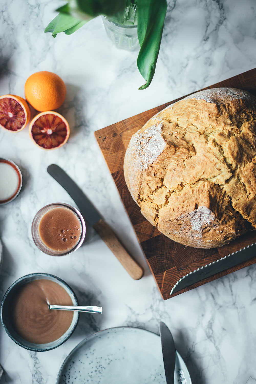 Rezepte für Soda Bread und Blood Orange Curd | British Breakfast | The Sunday Breakfast Club | moeyskitchen.com #sodabread #brot #curd #bloodorangecurd #blutorangencurd #frühstück #sonntagsfrühstück #breakfast