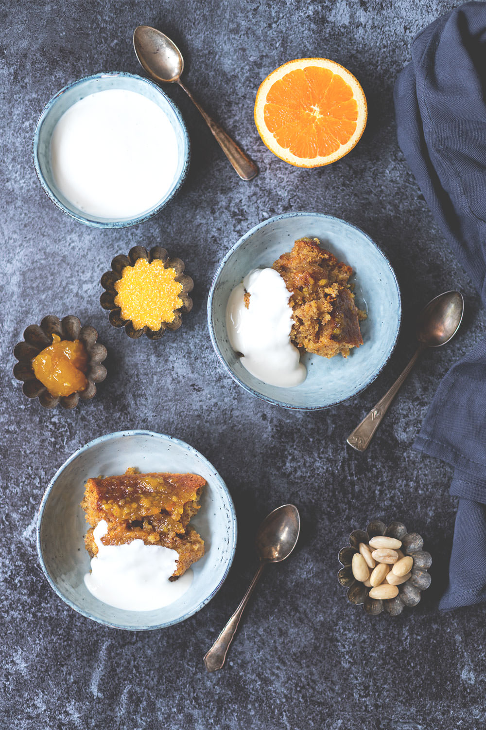 Rezept für süßen Orangen-Polenta-Auflauf mit Crème fraîche | moeyskitchen.com