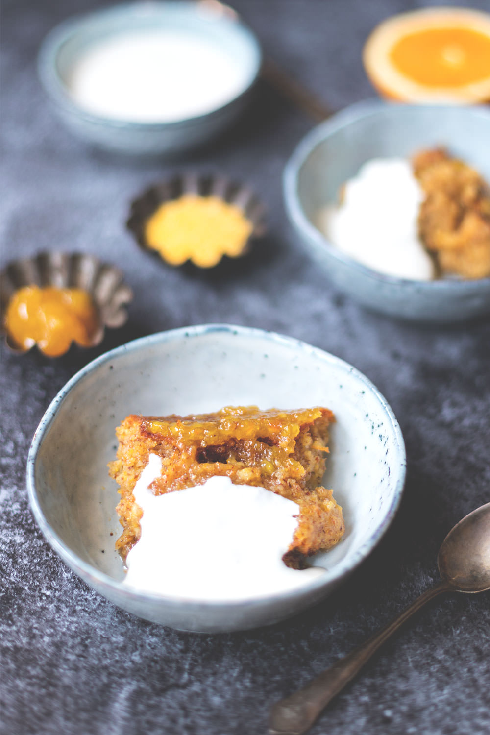 Rezept für süßen Orangen-Polenta-Auflauf mit Crème fraîche | moeyskitchen.com