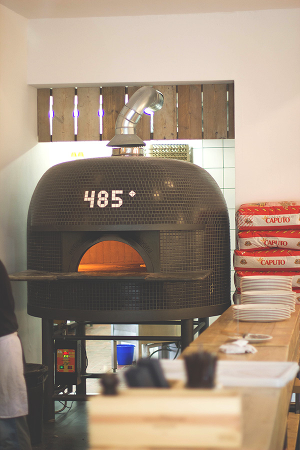 Pizza wie in Italien: Klassische neapolitanische Pizza jetzt auch im 485° in Köln | moeyskitchen.com für den Groupon City Guide Köln