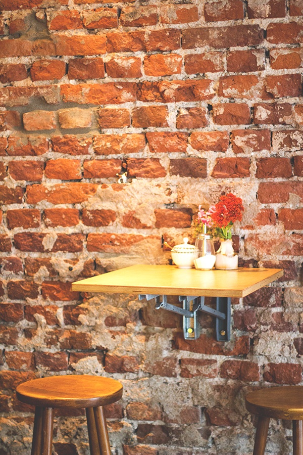 Urbane Gemütlichkeit: Frühstück im Café Rotkehlchen in Ehrenfeld | moeyskitchen.com für den Groupon City Guide Köln