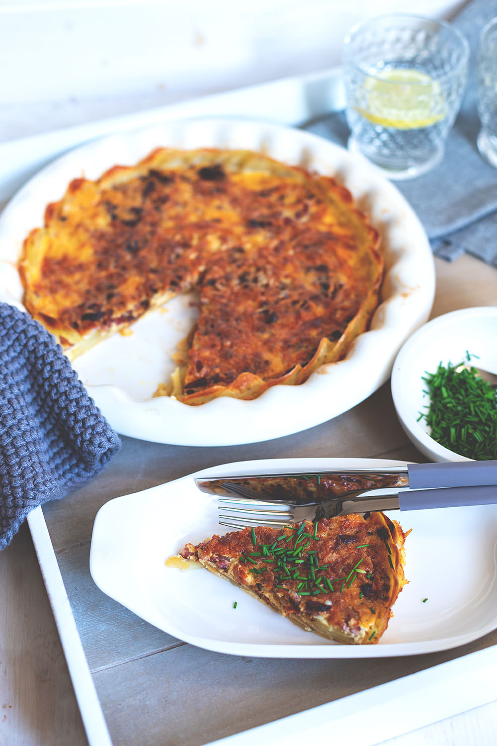 Werbung: Zwiebel-Speck-Quiche mit Kartoffelboden und Bergkäse | Villeroy & Boch: So schmeckt Freundschaft | moeyskitchen.com