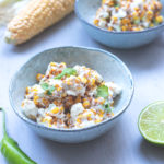 Rezept für mexikanischen Maissalat (Esquites) | moeyskitchen.com #maissalat #cornsalad #esquites