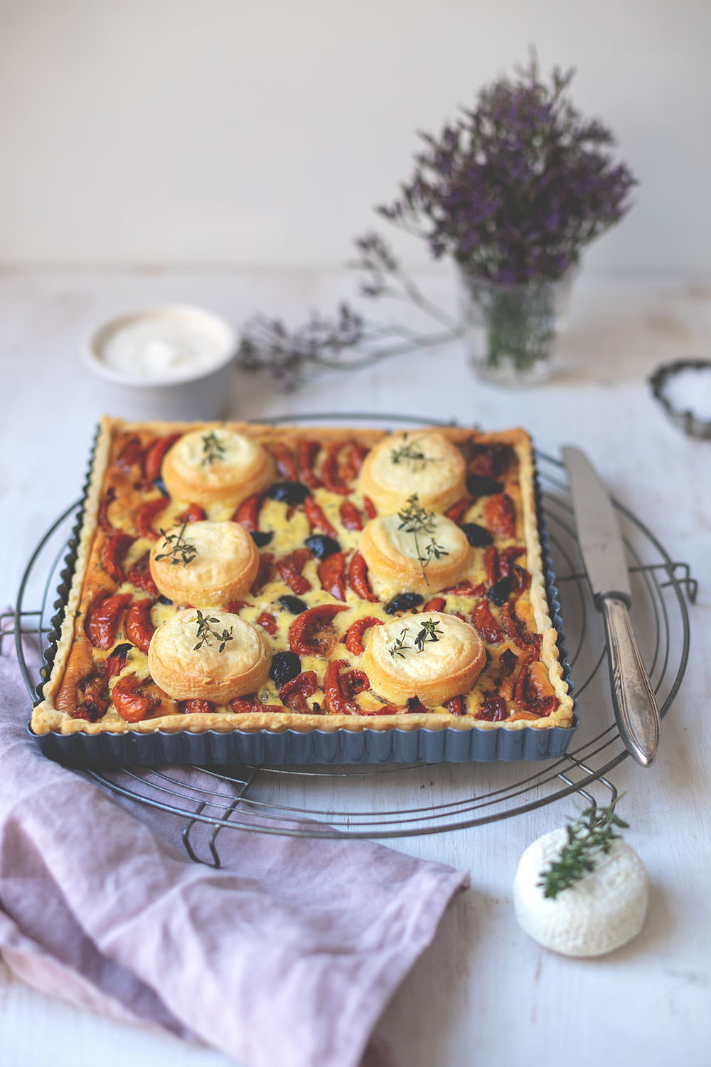 Tomaten-Tarte mit halbgetrockneten Tomaten und Ziegenkäse # ...