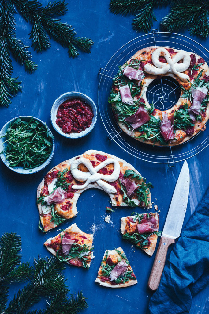 Kulinarischer Adventskalender: Festlicher Pizza-Kranz - moey&amp;#39;s kitchen ...