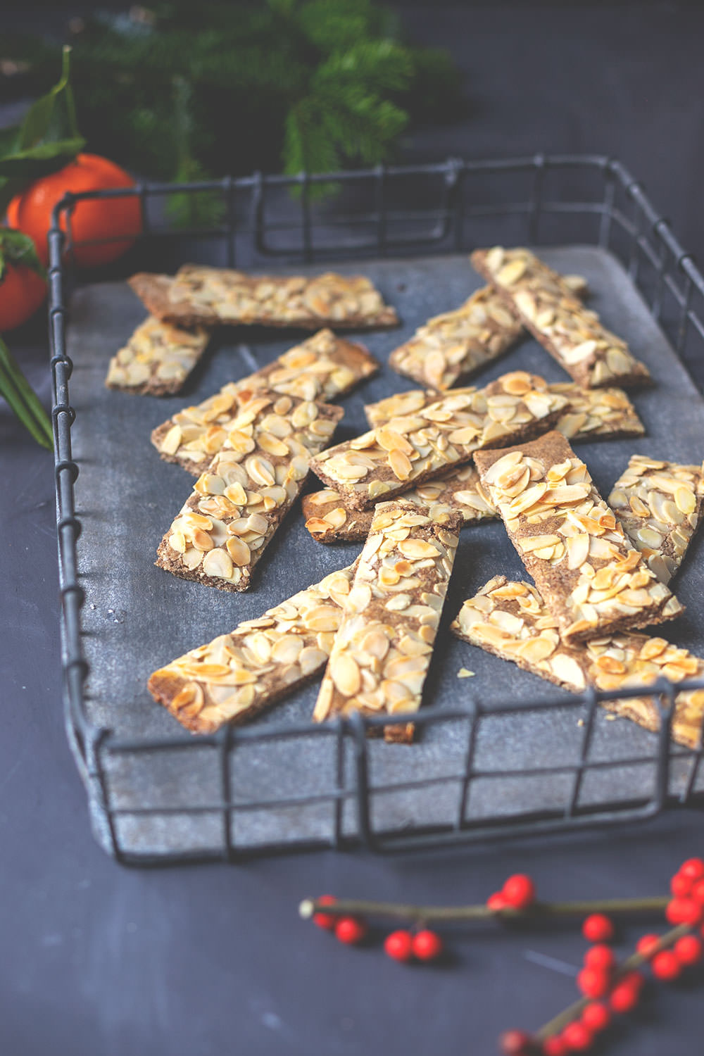 Rezept für schnellen Mandel-Spekulatius vom Blech | Weihnachtsplätzchen von moeyskitchen.com #spekulatius #mandelspekulatius #weihnachtsplätzchen #kekse #weihnachten #advent #weihnachtsbäckerei #rezepte #foodblog