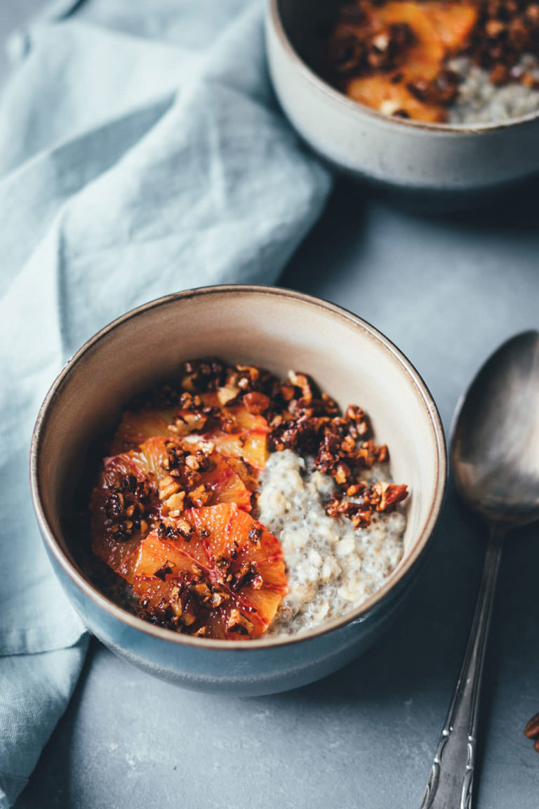Chia-Porridge mit Pekannuss-Zimt-Crunch und Blutorange - moey&amp;#39;s kitchen ...