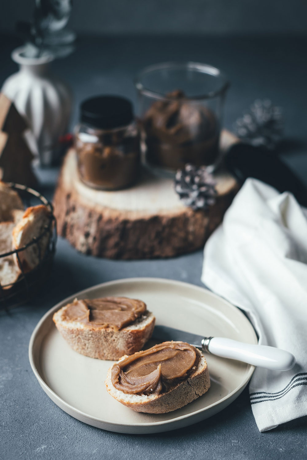 Rezept für Maronencreme mit Ahornsirup | leckere Geschenke aus der Küche selber machen | weihnachtliche Rezeptidee mit und ohne Thermomix | moeyskitchen.com #maronencreme #brotaufstrich #maronen #ahornsirup #geschenkeausderküche #kulinarischegeschenke #rezepte #foodblogger #weihnachten #herbst #winter