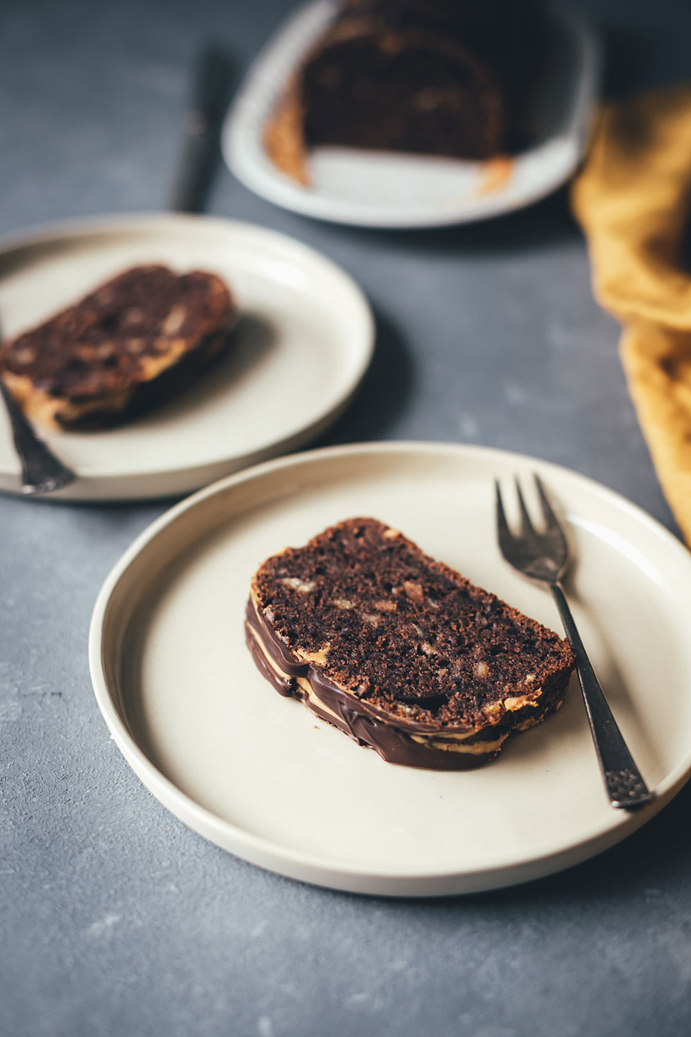 Rezept für Tiger Banana Bread – Bananenbrot mit Erdnussbutter und Schokolade | moeyskitchen.com #bananenbrot #bananabread #bananen #schokolade #erdnussbutter #kuchen #backen #kuchenbacken #rezepte #foodblogger
