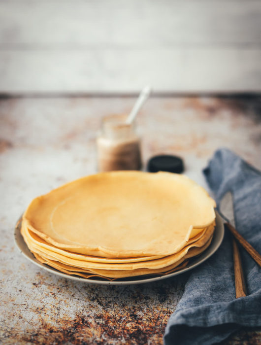Rezept für einfache Pfannkuchen | Grundrezept für Omas Klassiker | moeyskitchen.com #pfannkuchen #grundrezept #rezept #foodblog #pancake #eierkuchen #omasklassiker