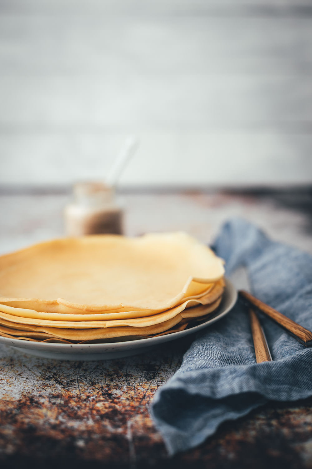 Rezept für einfache Pfannkuchen | Grundrezept für Omas Klassiker | moeyskitchen.com #pfannkuchen #grundrezept #rezept #foodblog #pancake #eierkuchen #omasklassiker