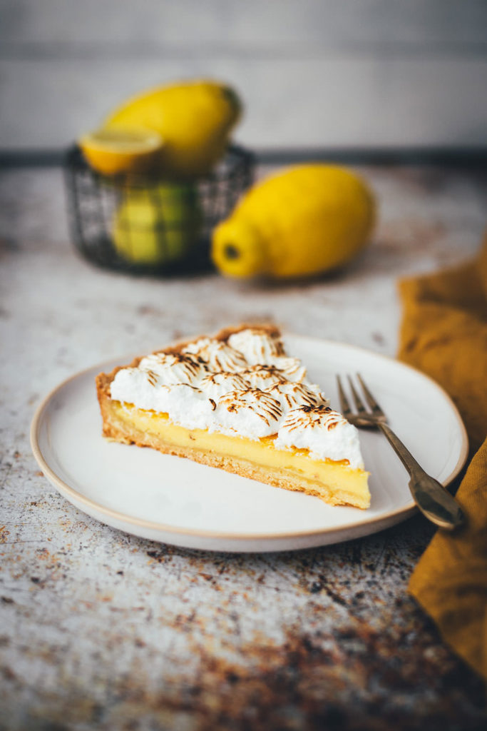 Tarte au citron – Zitronentarte mit Baiser - moey's kitchen foodblog Tarte au citron – Zitronentarte mit Baiser - moey's kitchen foodblog