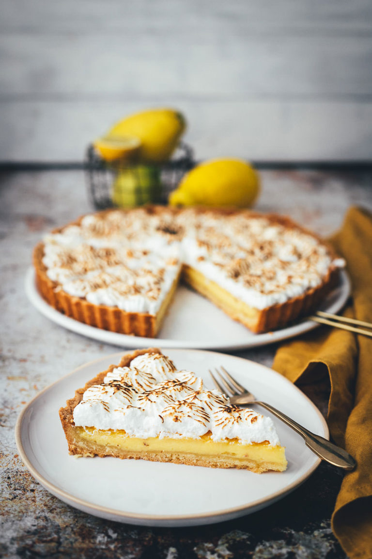 Tarte au citron – Zitronentarte mit Baiser - moey's kitchen foodblog Tarte au citron – Zitronentarte mit Baiser - moey's kitchen foodblog