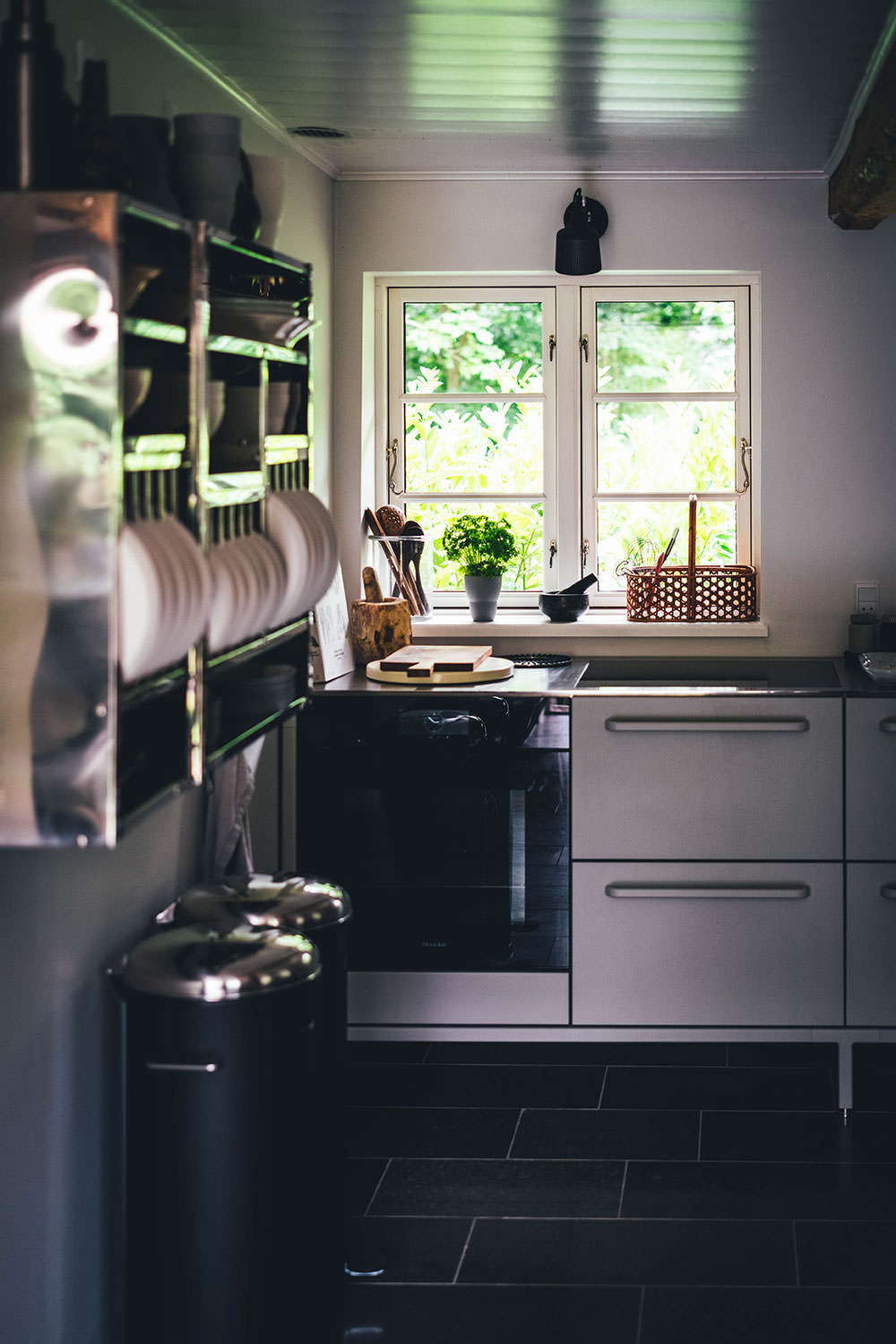 Die Küche in unserem Ferienhaus – vipp Farmhouse auf Lolland, Dänemark | moeyskitchen.com