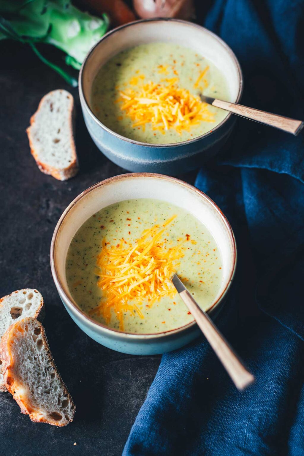 Brokkoli-Cheddar-Suppe (mit und ohne Thermomix) - moey&amp;#39;s kitchen foodblog