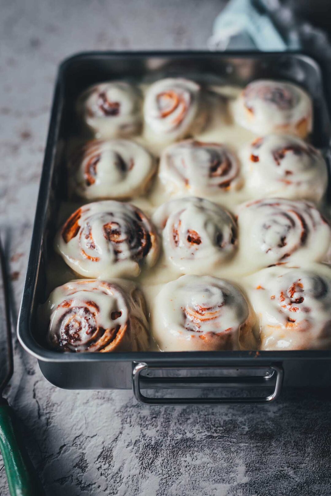 Soft Cinnamon Rolls – amerikanische Zimtschnecken - moey&amp;#39;s kitchen foodblog