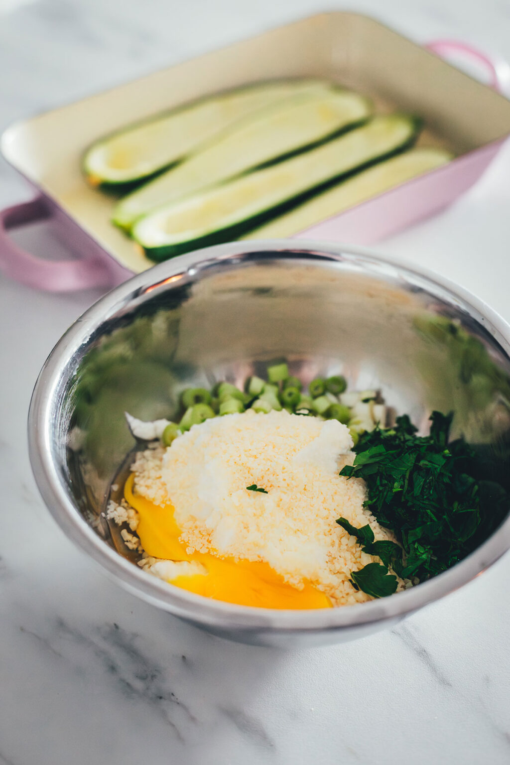 Vegetarisch gefüllte Zucchini – blitzschnell und unkompliziert - moey&amp;#39;s ...