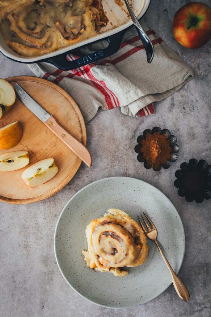 Apfel-Zimtschnecken Rezept – fluffig wie Cinnamon Rolls Apfel-Zimtschnecken Rezept – fluffig wie Cinnamon Rolls