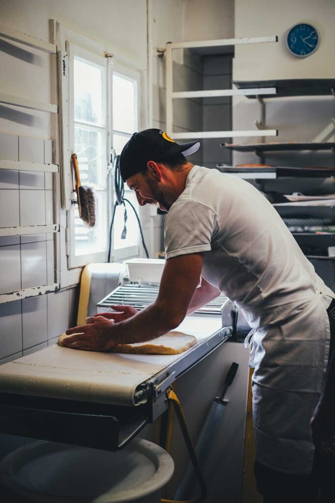 In der Kastanienbäckerei von Graubünden zu Besuch – hier wird gebacken | moeyskitchen.com