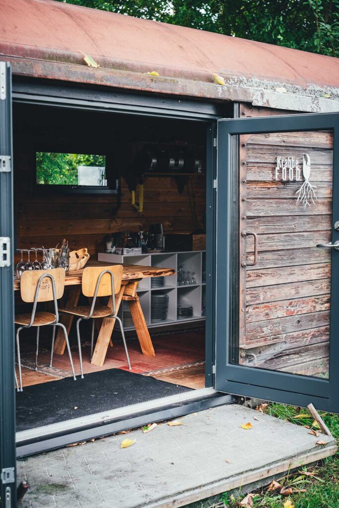 Waggon im Garten von Jesper Krabbe von Krabbe Food | moeyskitchen.com